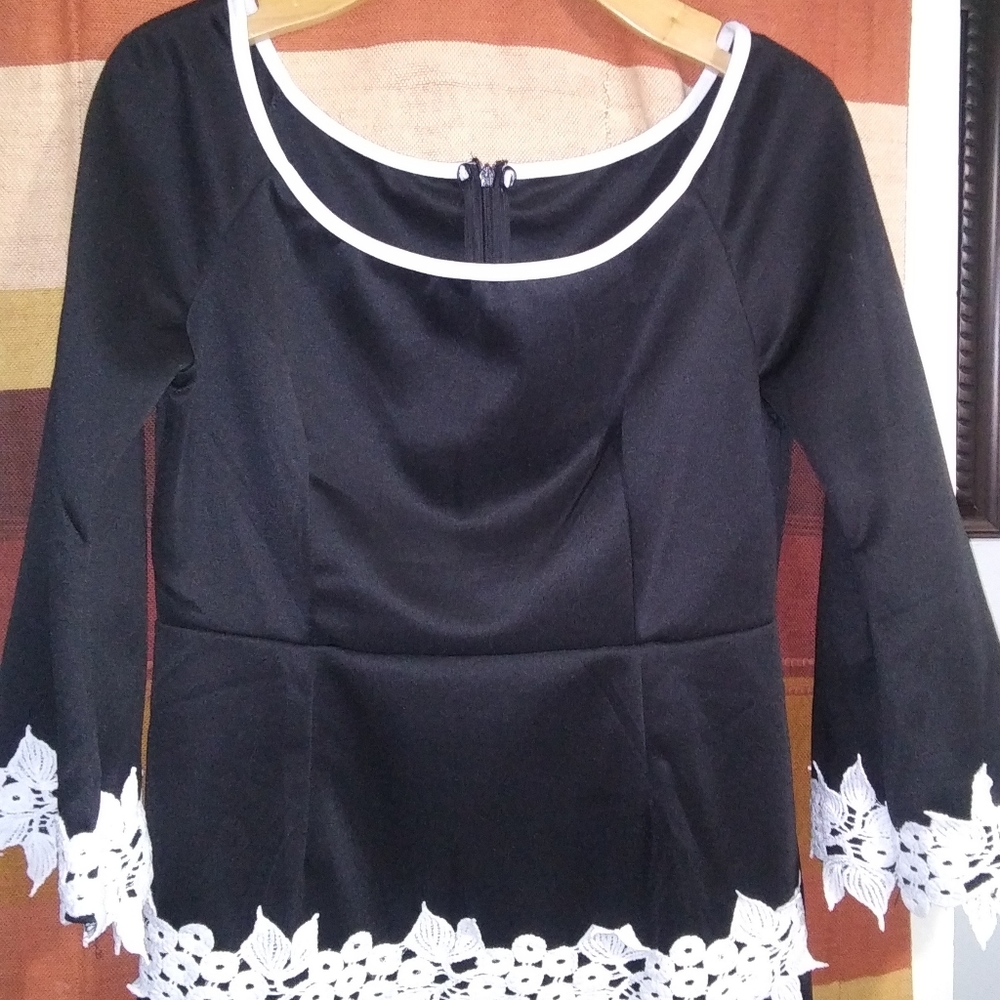 Women's dress - Picture 4 of 8